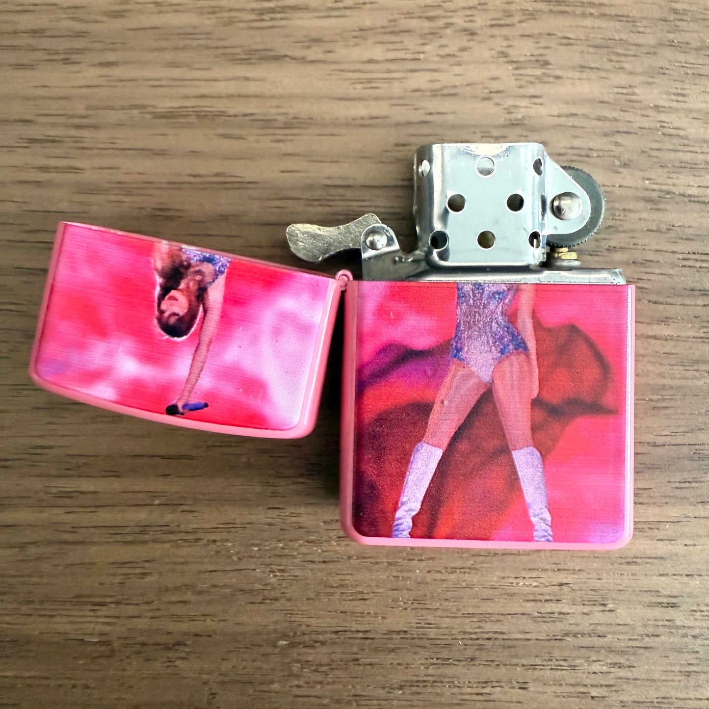 Swiftie Wind-Resistant Lighters