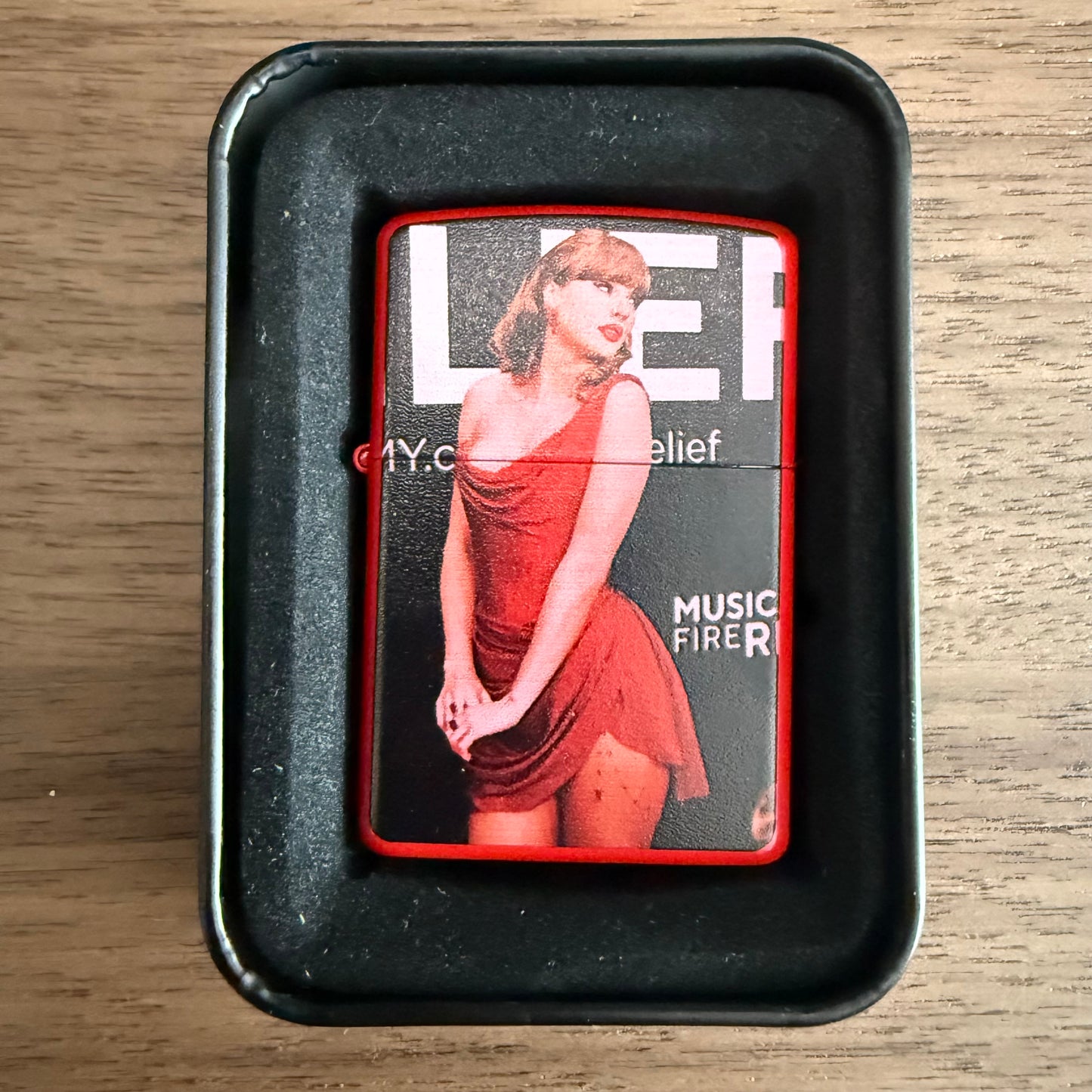 Swiftie Wind-Resistant Lighters