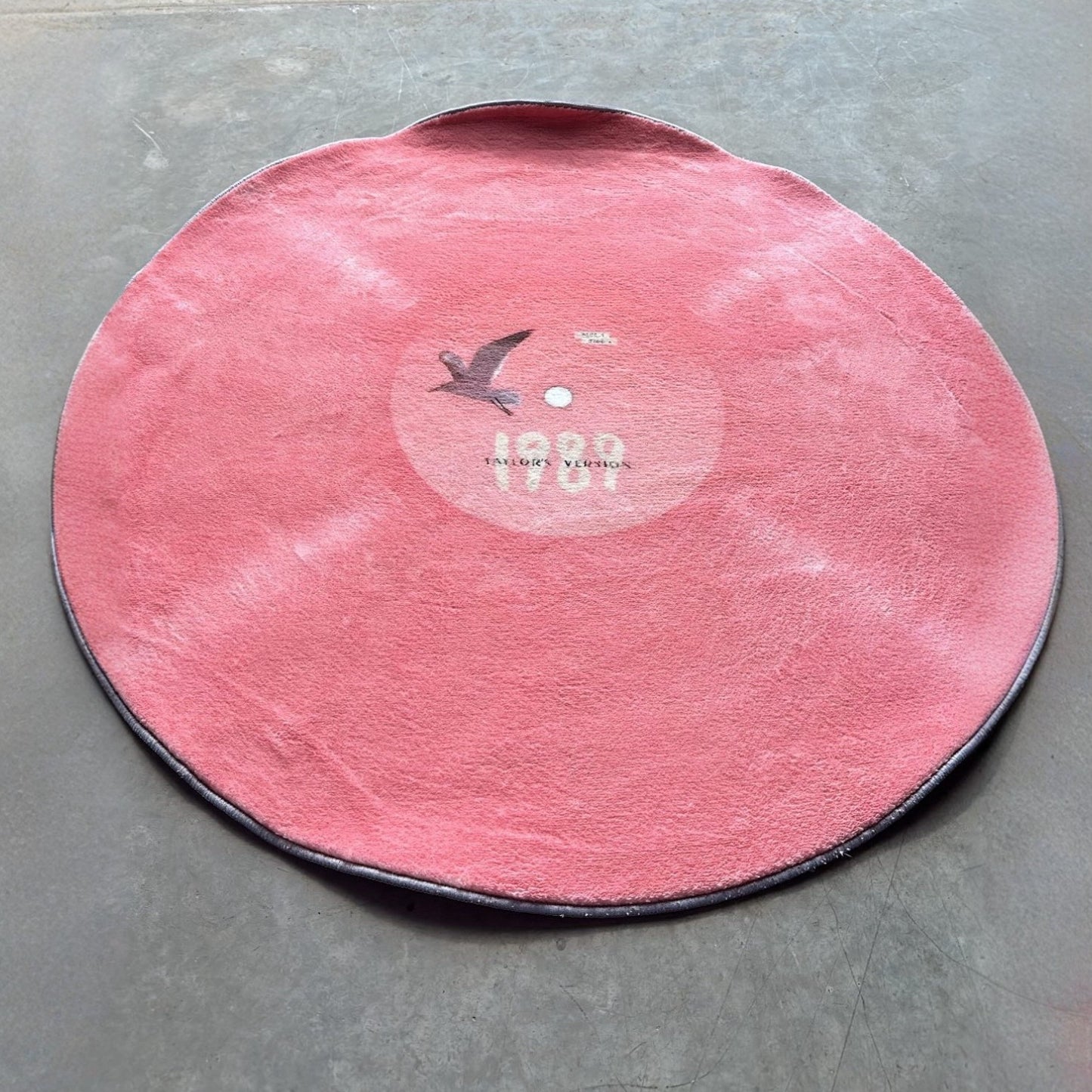 1989 Vinyl Disc Rug