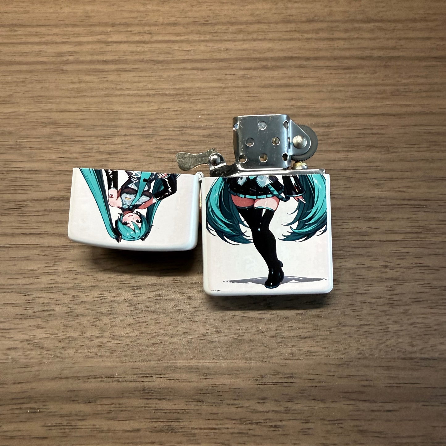 Miku Lighters